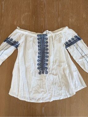 Madewell White Off-Shoulder Tunic with Navy Embroidery